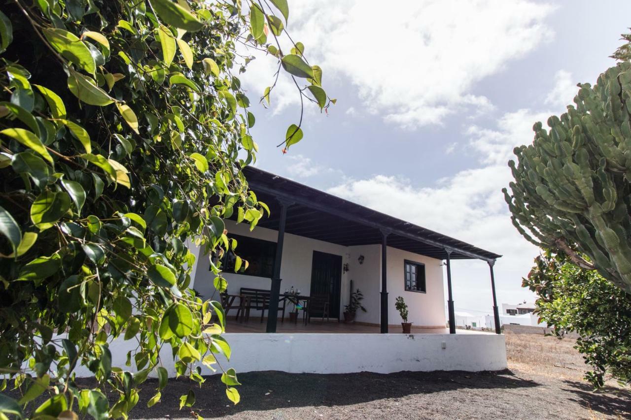 Casa Nora Guest House Güime Екстериор снимка