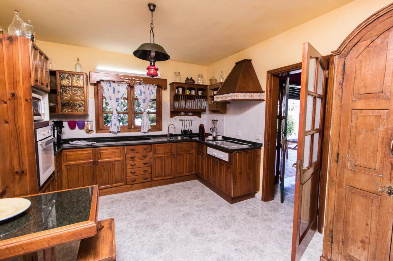 Casa Nora Guest House Güime Екстериор снимка