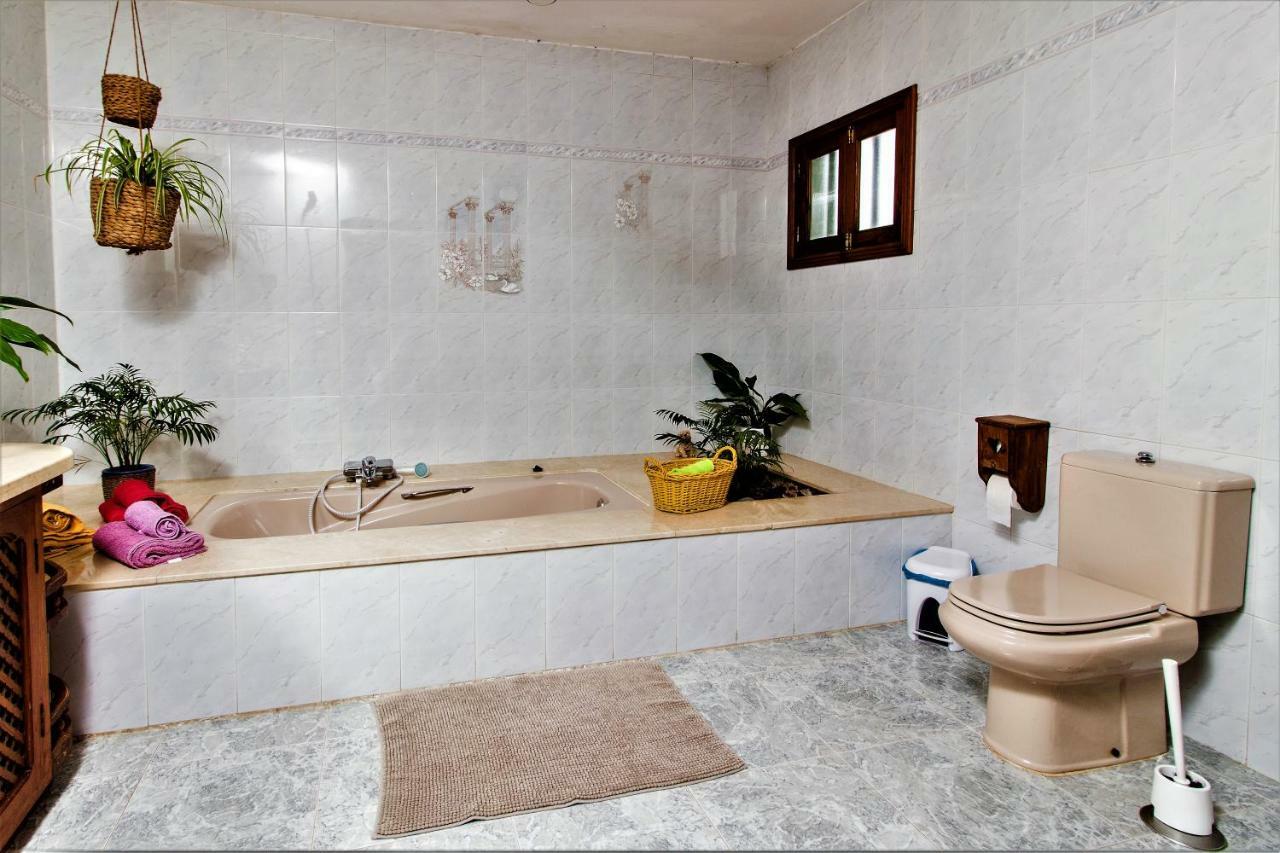 Casa Nora Guest House Güime Екстериор снимка